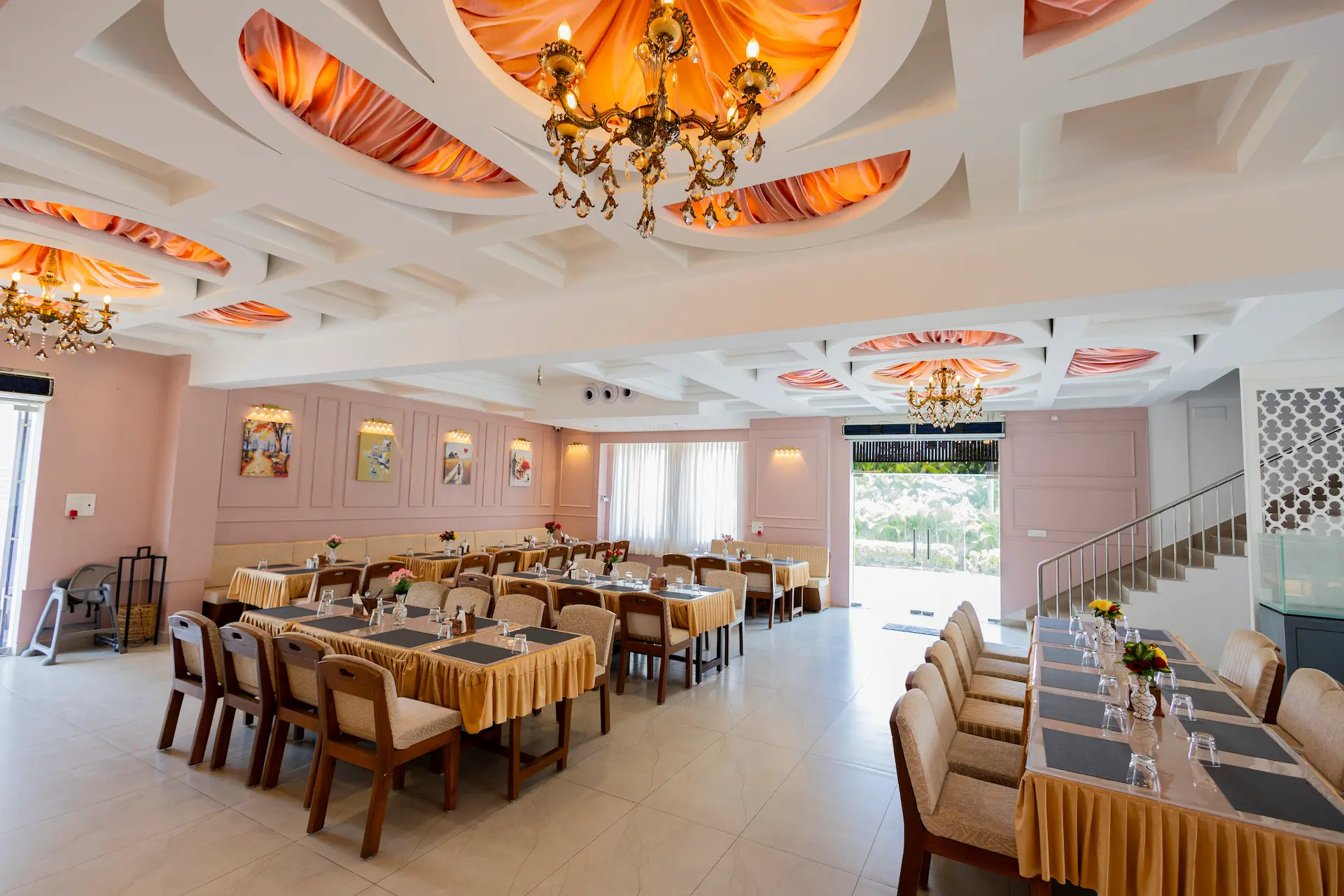 Candle Light restaurant at ECR