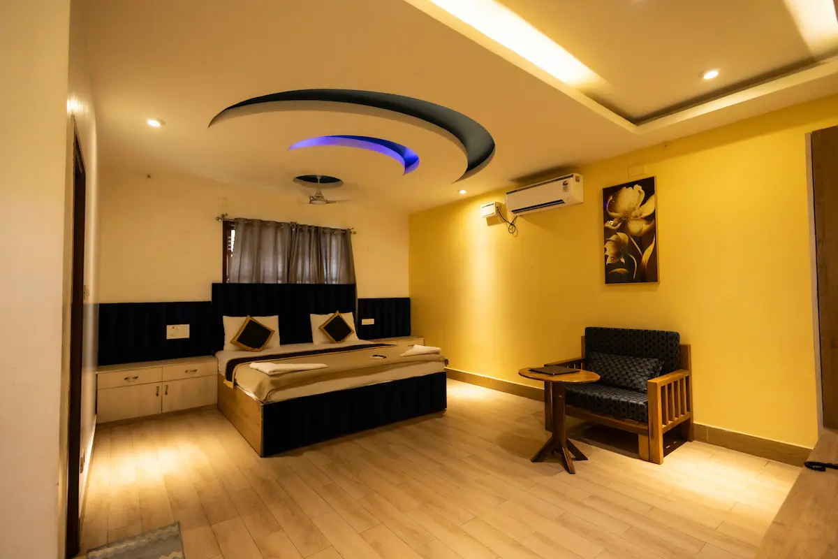 Uthandi Umino Beach resort - Deluxe Family Room